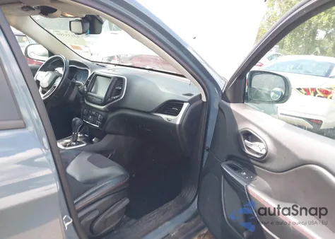 2015 Jeep Cherokee Trailhawk из США, поврежденный, VIN 1C4PJMBS6FW650362